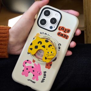 Yellow cat holder gripped in one hand against an orange sleeve